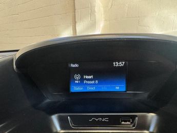 FORD KUGA 2.0 TDCi EcoBlue Zetec SUV 5dr Diesel Powershift AWD Euro 6 (s/s