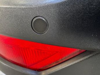 FORD KUGA 2.0 TDCi EcoBlue Zetec SUV 5dr Diesel Powershift AWD Euro 6 (s/s