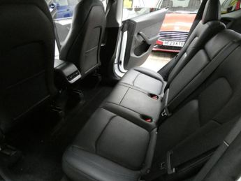 TESLA MODEL Y SUV 5dr Electric Auto RWD (346 ps)