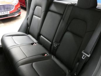 TESLA MODEL Y SUV 5dr Electric Auto RWD (346 ps)