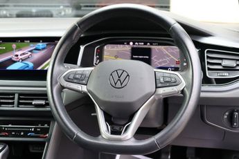 VOLKSWAGEN POLO 1.0 TSI R-LINE 5 DOOR