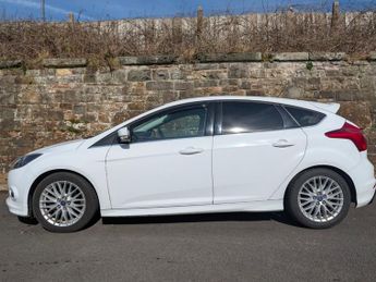 FORD FOCUS 1.6 TDCi Zetec S Hatchback 5dr Diesel Manual Euro 5 (s/s) (115 p