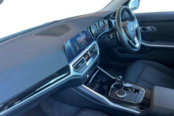 BMW 3 SERIES 2.0 320i SE Saloon 4dr Petrol Auto Euro 6 (s/s) (184 ps) Front /