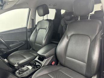 HYUNDAI SANTA FE 2.2 CRDi Blue Drive Premium SUV 5dr Diesel Auto 4WD Euro 6 (s/s)