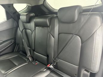 HYUNDAI SANTA FE 2.2 CRDi Blue Drive Premium SUV 5dr Diesel Auto 4WD Euro 6 (s/s)