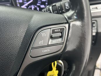 HYUNDAI SANTA FE 2.2 CRDi Blue Drive Premium SUV 5dr Diesel Auto 4WD Euro 6 (s/s)