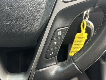 HYUNDAI SANTA FE 2.2 CRDi Blue Drive Premium SUV 5dr Diesel Auto 4WD Euro 6 (s/s)