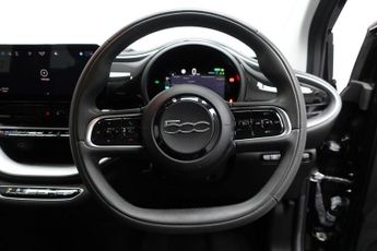 FIAT 500E 42kWh Icon Hatchback 3dr Electric Auto (118 ps)