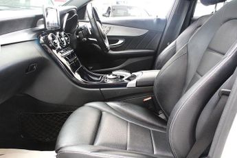 MERCEDES-BENZ C-CLASS 2.1 C220d AMG Line (Premium) Estate 5dr Diesel G-Tronic+ 4MATIC 