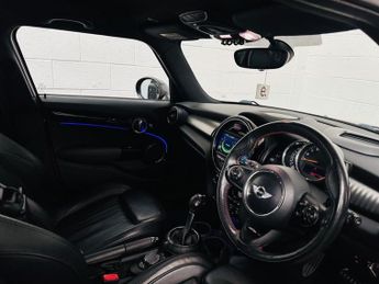 MINI HATCH 2.0 Cooper S Hatchback 5dr Petrol Auto Euro 6 (s/s) (192 ps)