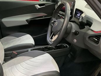 VOLKSWAGEN ID.3 Pro Performance 58kWh Life Hatchback 5dr Electric Auto (204 ps)