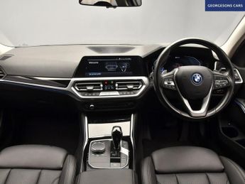 BMW 3 SERIES 2.0 330e 12kWh SE Pro Saloon 4dr Petrol Plug-in Hybrid Auto Euro