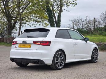 AUDI S3 2.0 TFSI Hatchback 3dr Petrol S Tronic quattro Euro 6 (s/s) (Nav