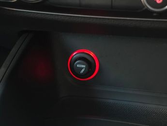 AUDI S3 2.0 TFSI Hatchback 3dr Petrol S Tronic quattro Euro 6 (s/s) (Nav