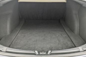 TESLA Model 3 (Dual Motor) Long Range Saloon 4dr Electric Auto 4WDE (346 ps)