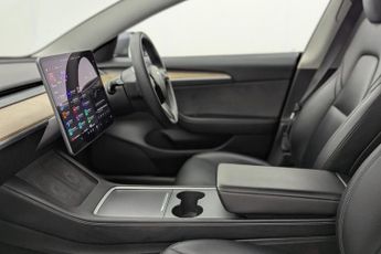 TESLA Model 3 (Dual Motor) Long Range Saloon 4dr Electric Auto 4WDE (346 ps)