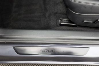 TESLA Model 3 (Dual Motor) Long Range Saloon 4dr Electric Auto 4WDE (346 ps)