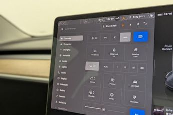 TESLA Model 3 (Dual Motor) Long Range Saloon 4dr Electric Auto 4WDE (346 ps)