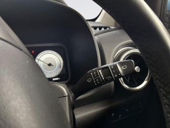 HYUNDAI KONA 39kWh SE Connect SUV 5dr Electric Auto (10.5kW Charger) (136 ps)