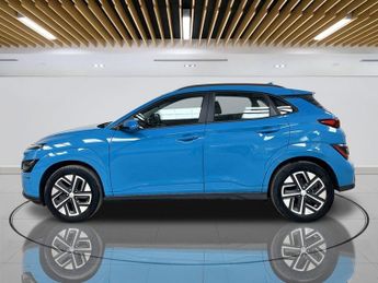 HYUNDAI KONA 39kWh SE Connect SUV 5dr Electric Auto (10.5kW Charger) (136 ps)