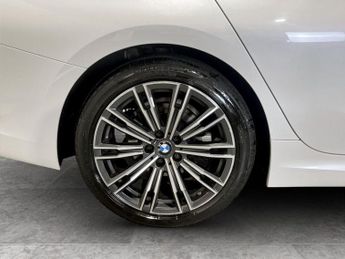 BMW 3 SERIES 2.0 320i M Sport Saloon 4dr Petrol Auto Euro 6 (s/s) (184 ps)
