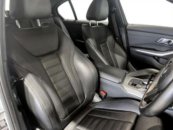 BMW 3 SERIES 2.0 320i M Sport Saloon 4dr Petrol Auto Euro 6 (s/s) (184 ps)