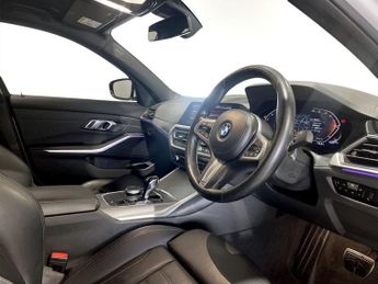 BMW 3 SERIES 2.0 320i M Sport Saloon 4dr Petrol Auto Euro 6 (s/s) (184 ps)