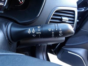 RENAULT MEGANE 1.5 dCi Dynamique Nav Hatchback 5dr Diesel Manual Euro 6 (s/s) (