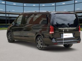 MERCEDES-BENZ V-CLASS 2.0 V300d AMG Line MPV 5dr Diesel G-Tronic+ Euro 6 (s/s) XLWB (2