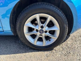 FORD KA 1.2 Style Hatchback 3dr Petrol Manual Euro 4 (69 ps)