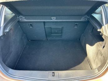 VAUXHALL ASTRA 1.6 16v Elite Hatchback 5dr Petrol Auto Euro 5 (115 ps)