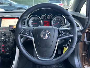 VAUXHALL ASTRA 1.6 16v Elite Hatchback 5dr Petrol Auto Euro 5 (115 ps)