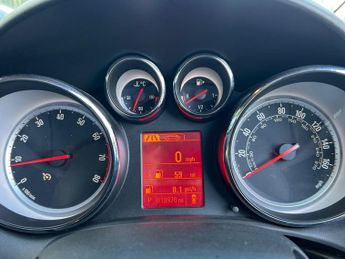 VAUXHALL ASTRA 1.6 16v Elite Hatchback 5dr Petrol Auto Euro 5 (115 ps)