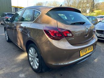 VAUXHALL ASTRA 1.6 16v Elite Hatchback 5dr Petrol Auto Euro 5 (115 ps)