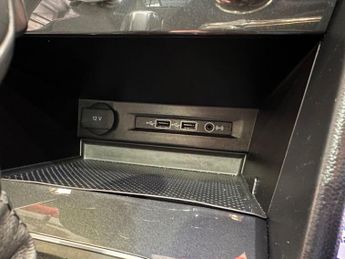 VOLKSWAGEN TIGUAN 2.0 TDI SEL SUV 5dr Diesel DSG 4Motion Euro 6 (s/s) (190 ps)