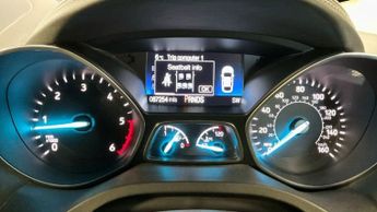 FORD KUGA 2.0 TDCi Vignale SUV 5dr Diesel Powershift AWD Euro 6 (s/s) (180