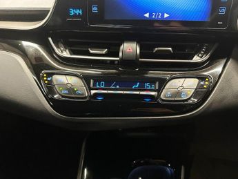 TOYOTA C-HR 1.8 VVT-h Design SUV 5dr Petrol Hybrid CVT Euro 6 (s/s) (122 ps)