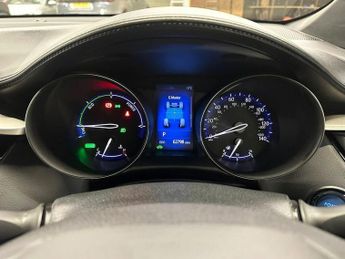 TOYOTA C-HR 1.8 VVT-h Design SUV 5dr Petrol Hybrid CVT Euro 6 (s/s) (122 ps)