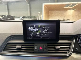AUDI Q5 2.0 TFSI S line SUV 5dr Petrol S Tronic quattro Euro 6 (s/s) (25