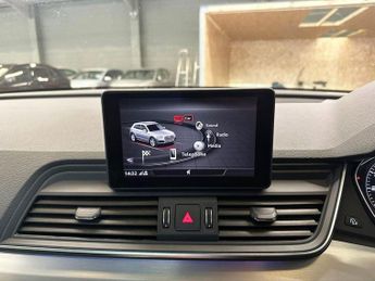 AUDI Q5 2.0 TFSI S line SUV 5dr Petrol S Tronic quattro Euro 6 (s/s) (25
