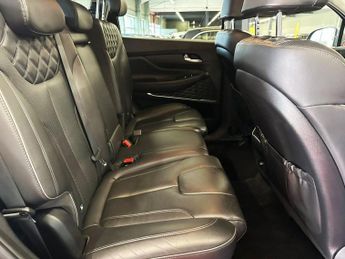 HYUNDAI SANTA FE 1.6 h T-GDi Premium SUV 5dr Petrol Hybrid Auto Euro 6 (s/s) (230