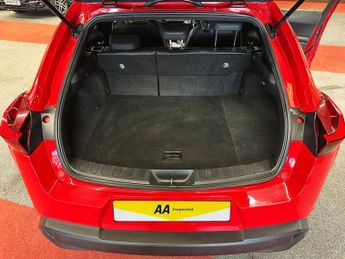 LEXUS UX 2.0 250h SUV 5dr Petrol Hybrid E-CVT Euro 6 (s/s) (184 ps)