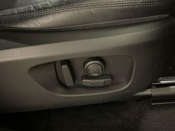 LAND ROVER DISCOVERY SPORT 2.0 Si4 HSE SUV 5dr Petrol Auto 4WD Euro 6 (s/s) (240 ps)