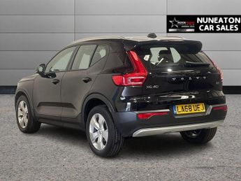VOLVO XC40 2.0 D3 Momentum SUV 5dr Diesel Auto Euro 6 (s/s) (150 ps)