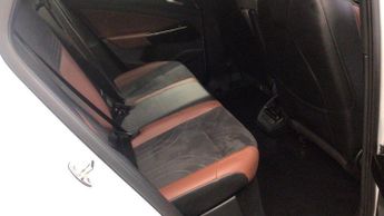 VOLKSWAGEN ID.4 Pro Performance 77kWh Life SUV 5dr Electric Auto (204 ps)
