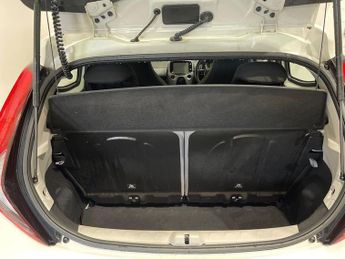 TOYOTA AYGO 1.0 VVT-i x-play Hatchback 5dr Petrol x-shift Euro 6 (71 ps)