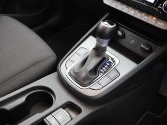 HYUNDAI KONA 1.6 h-GDi SE Connect SUV 5dr Petrol Hybrid DCT Euro 6 (s/s) (141