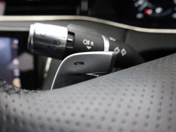 LAND ROVER RANGE ROVER EVOQUE 1.5 P300e 12.2kWh R-Dynamic SE SUV 5dr Petrol Plug-in Hybrid Aut
