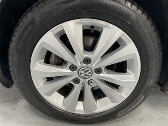 VOLKSWAGEN GOLF 1.4 TSI BlueMotion Tech SE Estate 5dr Petrol DSG Euro 6 (s/s) (1