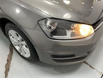 VOLKSWAGEN GOLF 1.4 TSI BlueMotion Tech SE Estate 5dr Petrol DSG Euro 6 (s/s) (1